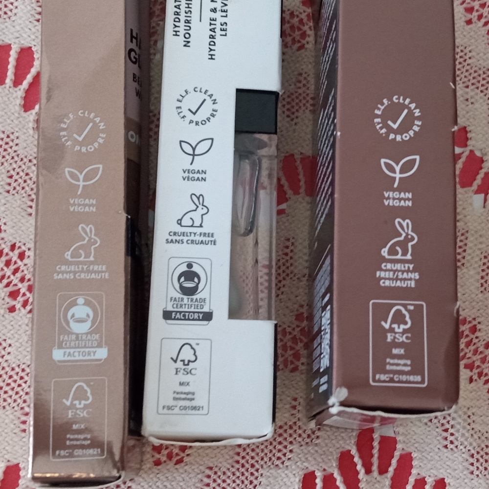 🌞ELF Cosmetics Bundle - Picture 10 of 10